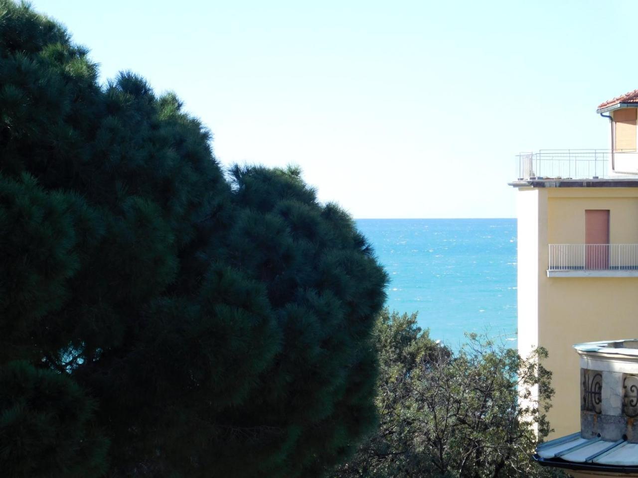 Attico Spazioso E Con Vista, Levanto Kültér fotó